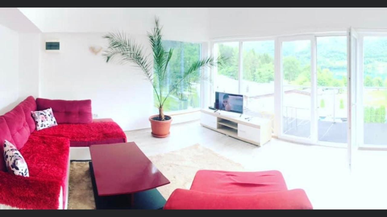 Apartment "Royal Town" Яйце Екстериор снимка